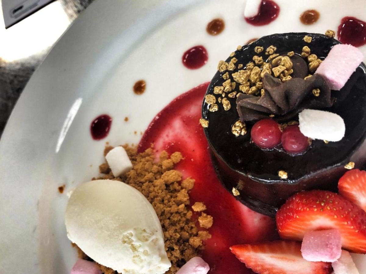 Dolce By Wyndham Barcelona Resort سانت إستيفي سيسروفير المظهر الخارجي الصورة