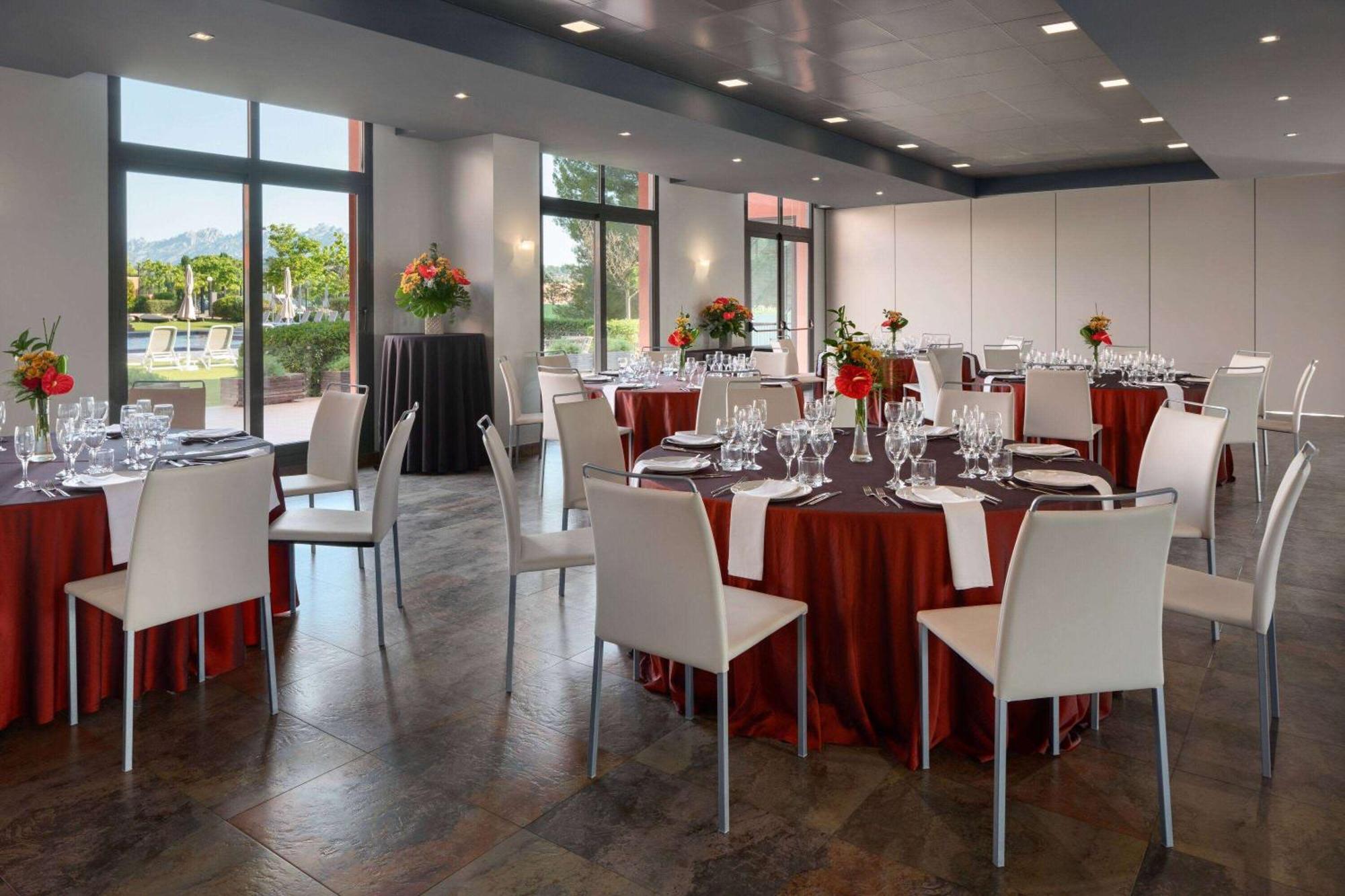 Dolce By Wyndham Barcelona Resort سانت إستيفي سيسروفير المظهر الخارجي الصورة