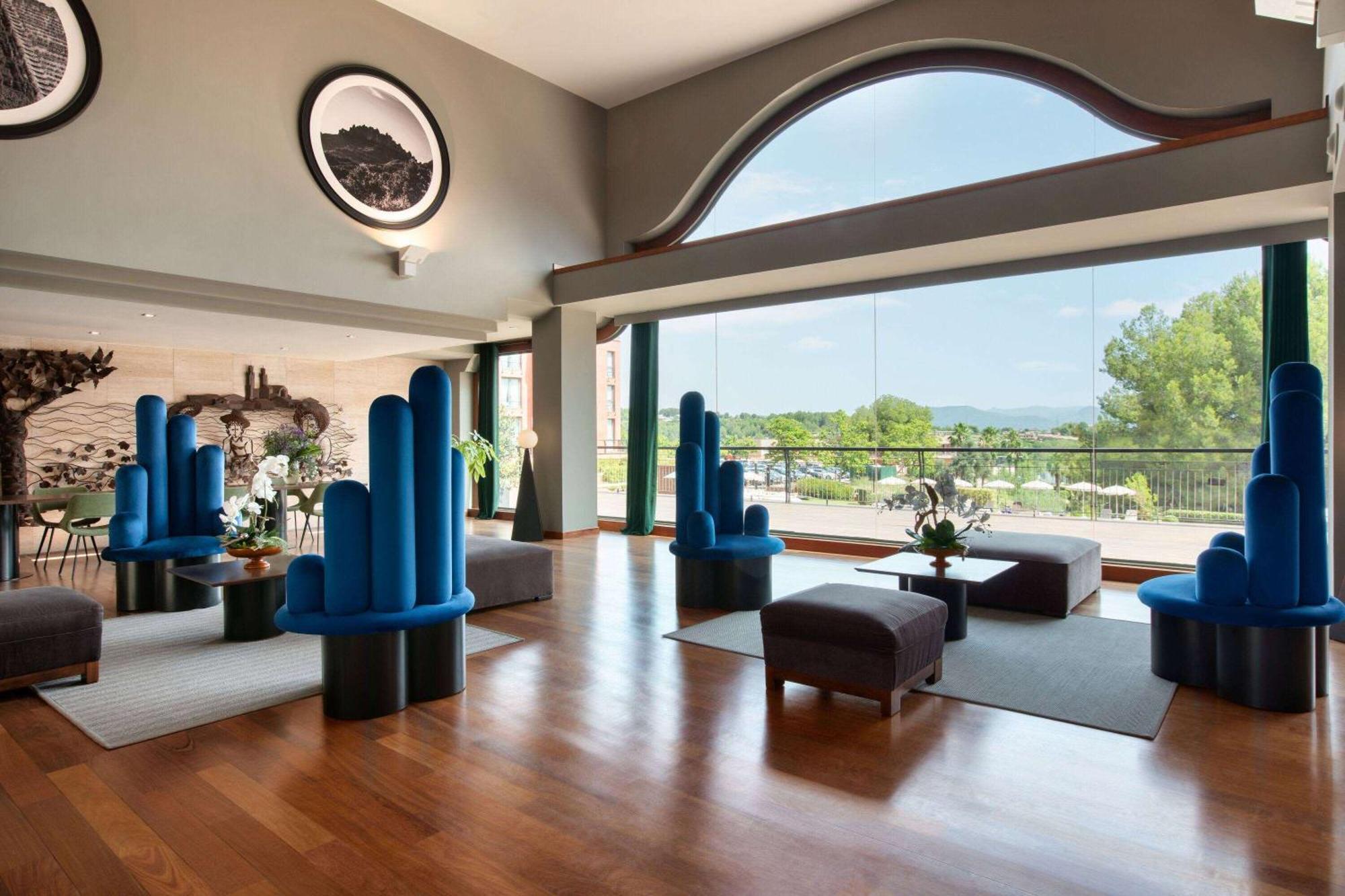 Dolce By Wyndham Barcelona Resort سانت إستيفي سيسروفير المظهر الخارجي الصورة