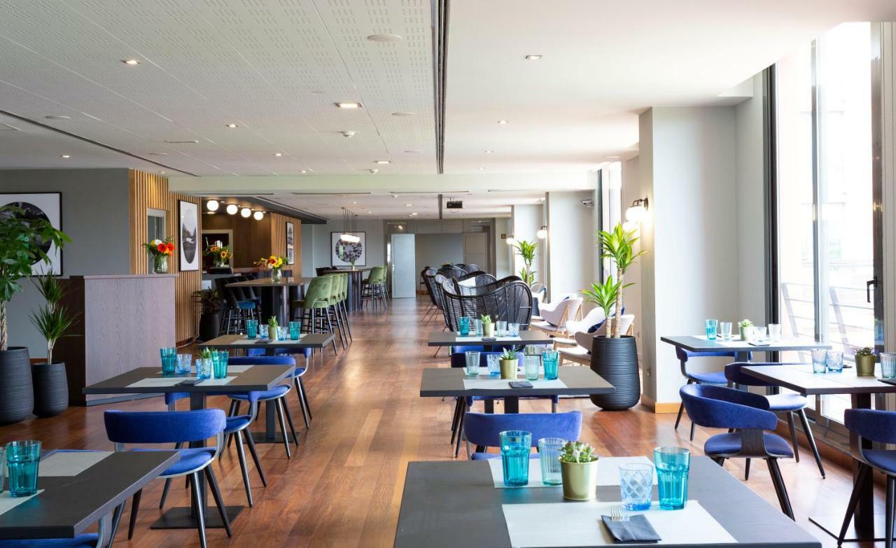 Dolce By Wyndham Barcelona Resort سانت إستيفي سيسروفير المظهر الخارجي الصورة