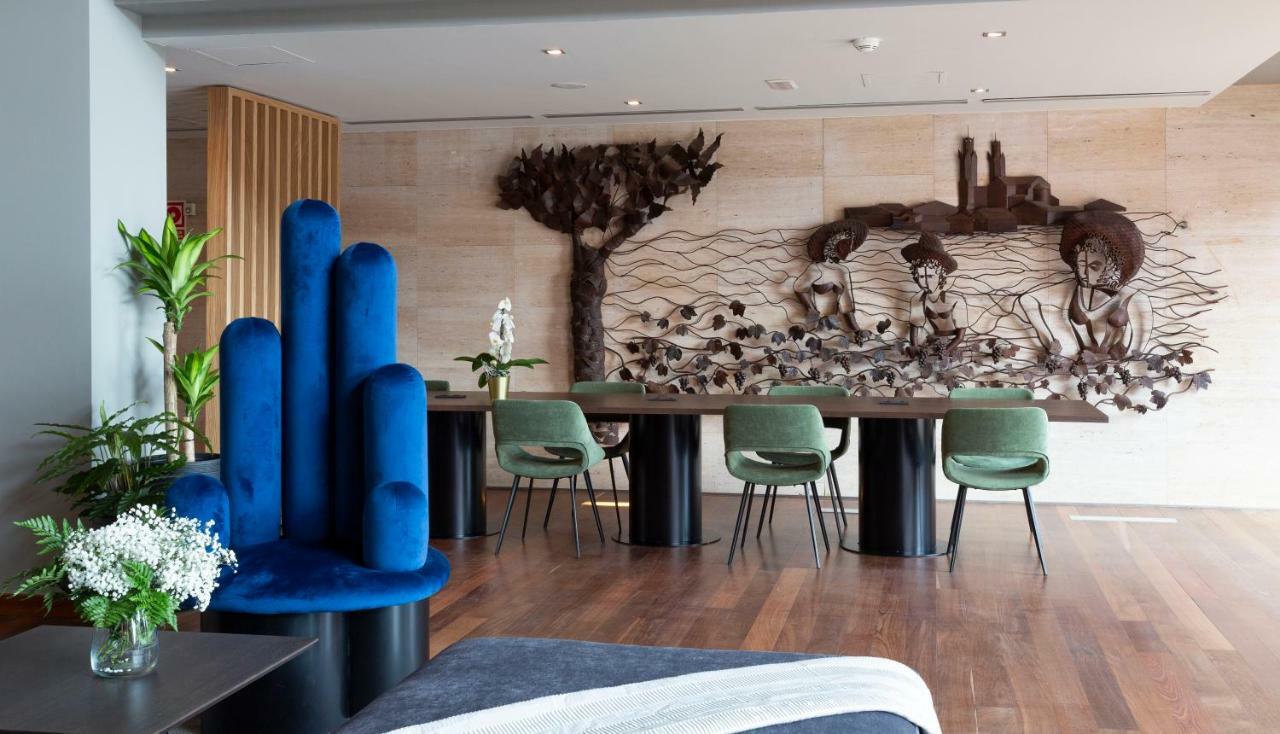 Dolce By Wyndham Barcelona Resort سانت إستيفي سيسروفير المظهر الخارجي الصورة